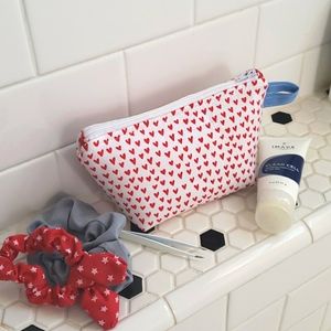 🪡🥰 Handmade heart pouch! ❤